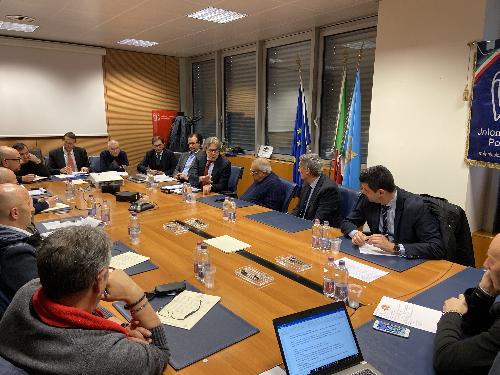 I rappresentanti che hanno partecipato al tavolo di crisi svoltosi a Pordenone sulla crisi della Lavinox